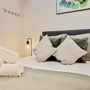 Carretería. En El Mismo Centro De Apartamento Málaga